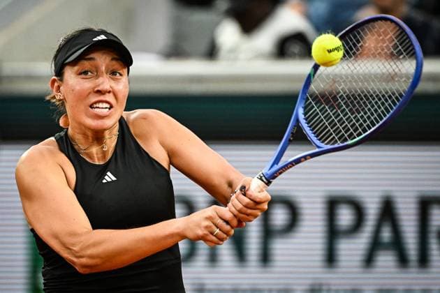 May 27, 2025, Paris, France, France: Jessica PEGULA of United States during the third day of Roland-Garros 2025, French Open 2025, Grand Slam tennis tournament at Roland-Garros Stadium on May 27, 2025 in Paris, France. Paris France - ZUMAm308 20250527_zsp_m308_034 Copyright: xMatthieuxMirvillex