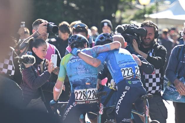 27-05-2025 Giro D italia; Tappa 16 Piazzola Sul Brenta - Brentonico San Valentino; 2025, Xds - Astana; Scaroni, Christian; Fortunato, Lorenzo; Brentonico San Valentino; 