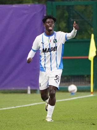 Sassuolo™s Amoako Minta celebrates after scoring the goal of 0-1 during match between Inter and Sassuolo In the final fase of 2024 25 Primavera 1 Championship at the Viola Park Center in Bagno A Ripoli, Florence, center of Italy - Tuesday, May 27, 2025. Sport - Soccer  Copyright: xMarcoxBucco LaPressex