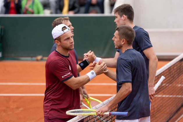 2025-05-27 2025 French Open PARIS, FRANCE - MAY 27: Mark Wallner of Germany, Jakob Schnaitter of Germany, Bart Stevens of the Netherlands, Tallon Griekspoor of the Netherlands during Day Three of the 2025 French Open at Roland Garros on May 27, 2025 in Paris, France. (Photo by Marleen Fouchier BSR Agency) Paris France Content not available for redistribution in The Netherlands directly or indirectly through any third parties. Copyright: xBSRxAgencyx