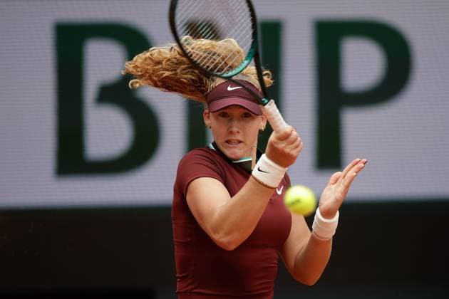 Paris 27 05 2025 xABx Tennis French Open 2025 Roland Garros, Mirra Andreeva Cristina Bucsa SPA v l , Mirra Andreeva plays a forehand Copyright: HMBxMedia AntonioxBorga