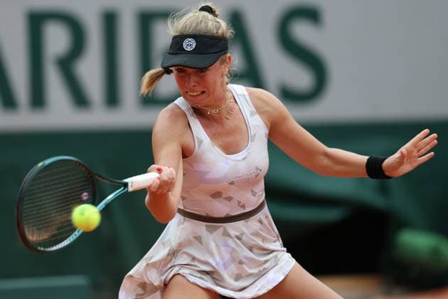 May 27, 2025, Paris, France: MAGDALENA FRECH of Poland during the match against O. Jabeur of Tunisia of French Open 2025 at Roland Garros in Paris. Frech won 7:6 6:0. Paris France - ZUMAc278 20250527_zsp_c278_025 Copyright: xMarcinxCholewinskix