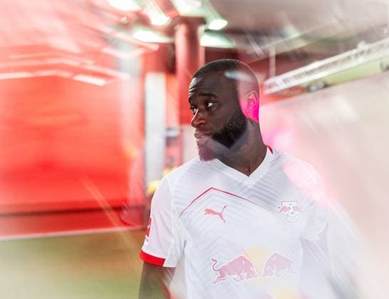 Leipzigs Lutsharel Geertruida in the players tunnel Football 1 Bundesliga, Matchday 34 RB Leipzig VfB Stuttgart 2 3 17 May 2025 Leipzig, Red Bull Arena RB Leipzig VfB Stuttgart 2 3