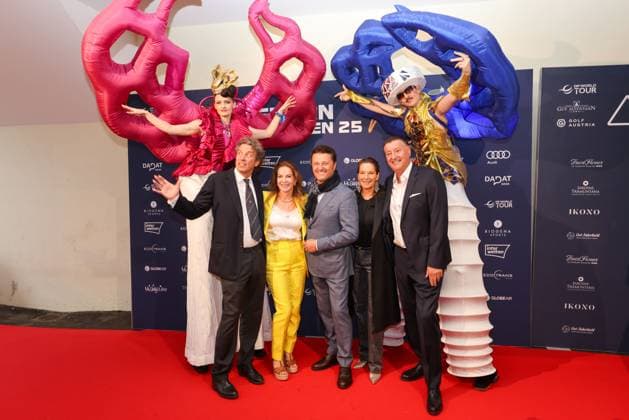 GOLF - Austrian Alpine Open HENNDORF,AUSTRIA,28.MAY.25 - GOLF - DP World Tour, Austrian Alpine Open Night, Golfclub Gut Altentann. Image shows Edwin Weindorfer (CEO Golf Enterprises) and guests.  GEPAxpictures xMathiasxMandl