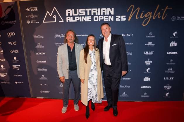 GOLF - Austrian Alpine Open HENNDORF,AUSTRIA,28.MAY.25 - GOLF - DP World Tour, Austrian Alpine Open Night, Golfclub Gut Altentann. Image shows Edwin Weindorfer (CEO Golf Enterprises) and guests.  GEPAxpictures xMathiasxMandl