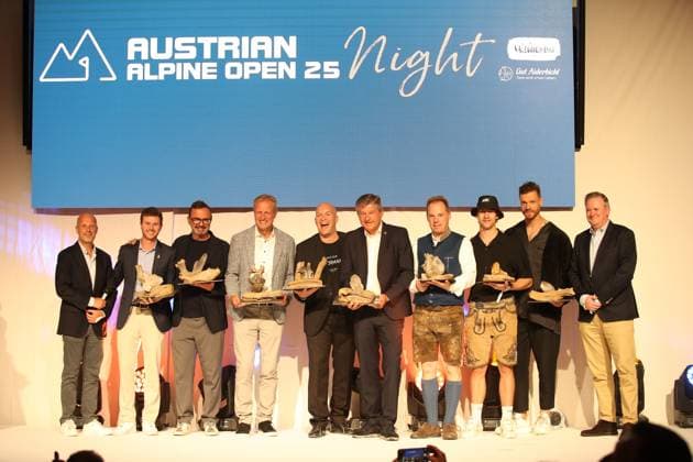 GOLF - Austrian Alpine Open HENNDORF,AUSTRIA,28.MAY.25 - GOLF - DP World Tour, Austrian Alpine Open Night, Golfclub Gut Altentann. Image shows the winners.  GEPAxpictures xMathiasxMandl