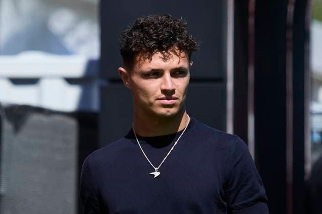 F1 Grand Prix of Spain - Previews Lando Norris of Great Britain and McLaren Formula 1 Team arrives in the Paddock during previews ahead of the F1 Grand Prix of Spain at Circuit de Barcelona-Catalunya on May 29, 2025, in Barcelona, Spain. Barcelona Circuit de Barcelona-Catalunya Catalunya Spain RL_F1GPESP2025_000010 Copyright: xRicardoxLarreinax