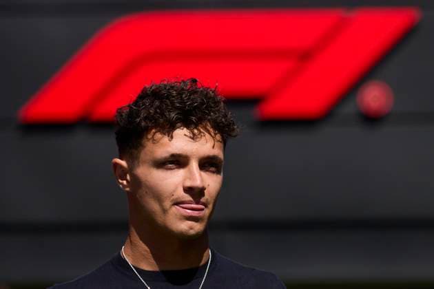 F1 Grand Prix of Spain - Previews Lando Norris of Great Britain and McLaren Formula 1 Team arrives in the Paddock during previews ahead of the F1 Grand Prix of Spain at Circuit de Barcelona-Catalunya on May 29, 2025, in Barcelona, Spain. Barcelona Circuit de Barcelona-Catalunya Catalunya Spain RL_F1GPESP2025_000015 Copyright: xRicardoxLarreinax