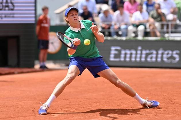2025 Roland-Garros - Day 5 PARIS, FRANCE - MAY 29: Jannik Sinner of Italy in action against Richard Gasquet of France during the men s Singles Second Round match on day five of the 2025 French Open at Court Philippe-Chatrier in Paris, France on May 29, 2025. Mustafa Yalcin Anadolu Paris France. Editorial use only. Please get in touch for any other usage.  Copyright: x2025xAnadoluxMustafaxYalcinx