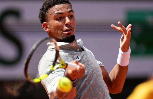 TENNIS - French Open 2025 PARIS,FRANCE,29.MAY.25 - TENNIS - ATP, Tennis Herren World Tour, French Open, Roland Garros, Grand Slam. Image shows Arthur Fils (FRA).  GEPAxpictures xMichaelxRiedler