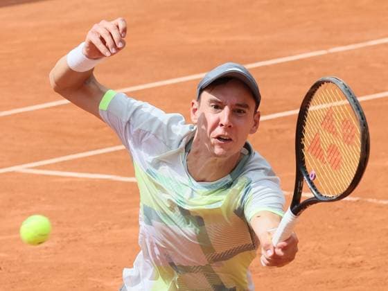 Belgian Joran Vliegen pictured during a doubles tennis match between Belgian-Uruguayan pair Vliegen - Behar and Monegasque-French pair Nys - Roger-Vasselin, in the first round of the men s doubles at the Roland Garros Grand Slam tennis tournament, Thursday 29 May 2025 in Paris, France. The 2025 edition of Roland Garros takes place from May 24th to June 8th 2025. BENOITxDOPPAGNE  x125604906x