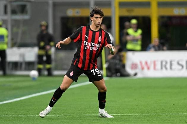 JOAO FELIX SEQUEIRA, Serie A 2024-25, Milan-Monza 2-0, Milan New Shirt 2025-26, azione, action, single shot SERIE A 2024-25 MILAN-MONZA 2-0 Milan Maglia Nuova 2025-26