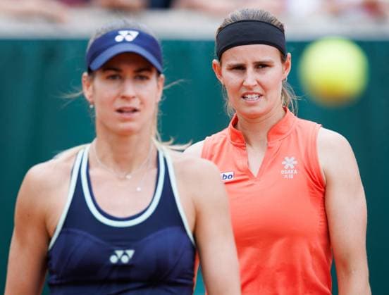 Hungarian Anna Bondar and Belgian Greet Minnen pictured during a doubles tennis match between Hungarian-Belgian pair Bondar-Minnen and Chine Taipei-Latvian pair Hsieh-Ostapenko, in the first round of the women s doubles at the Roland Garros Grand Slam tennis tournament, Thursday 29 May 2025 in Paris, France. The 2025 edition of Roland Garros takes place from May 24th to June 8th 2025. BENOITxDOPPAGNE  x125610637x