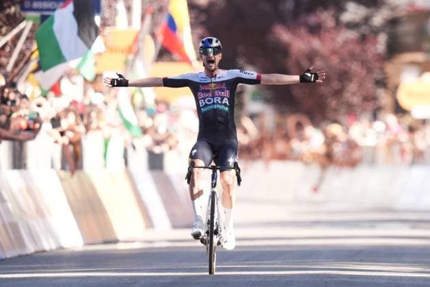 Denz Nico of Red Bull - Bora - Hansgrohe, stage winner, during the stage 18 of the Giro d™Italia from Morbegno to Cesano Maderno, Italy - Thursday, May 29, 2025. - cycling.  Copyright: xMassimoxPaolone LaPressex
