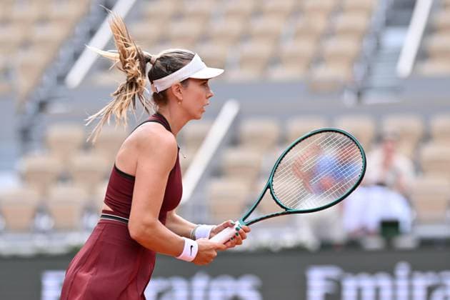 2025 Roland-Garros - Day 5 PARIS, FRANCE - MAY 29: Katie Boulter of United Kingdom in action against Madison Keys (not seen) of the United States during the Women s Singles Second Round match on Day Five of the 2025 French Open at Roland Garros in Paris, France on May 29, 2025. Mustafa Yalcin Anadolu Paris France. Editorial use only. Please get in touch for any other usage.  Copyright: x2025xAnadoluxMustafaxYalcinx