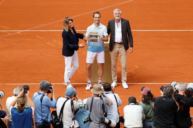 May 29, 2025, Paris, Paris, France: Amo lie Mauresmo, Richard Gasquet and Gilles Moretton during the tribute to Richard Gasquet for his career during the tennis Grand Slam of Roland Garros 2025, match between at Roland Garros Stadium - on May 29 2025.Paris - France Paris France - ZUMAb253 20250529_zsp_b253_122 Copyright: xLoicxBaratouxx
