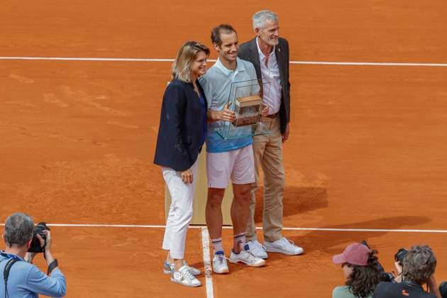 May 29, 2025, Paris, Paris, France: Amo lie Mauresmo, Richard Gasquet and Gilles Moretton during the tribute to Richard Gasquet for his career during the tennis Grand Slam of Roland Garros 2025, match between at Roland Garros Stadium - on May 29 2025.Paris - France Paris France - ZUMAb253 20250529_zsp_b253_136 Copyright: xLoicxBaratouxx