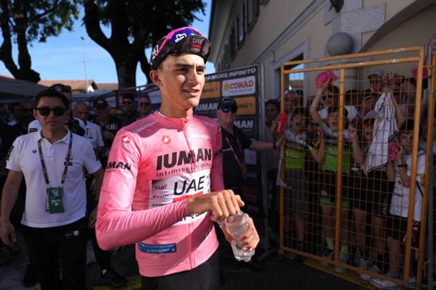 Del Toro Romero Isaac of Uae Team Emirates Xrg pink jersey during the stage 18 of the Giro d™Italia from Morbegno to Cesano Maderno, Italy - Thursday, May 29, 2025. - cycling.  Copyright: xGianxMattiaxD Alberto LaPressex