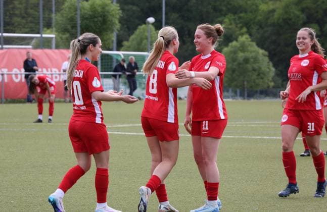 29 05 2025 xmgoodx Offenbach am Main, Soccer Hessenpokal 2024 2025 Semifinal Women Kickers Offenbach OFC FSV Hessen Wetzlar Goal celebration after the 2 0 by Leonie Gosch 8, OFC Women