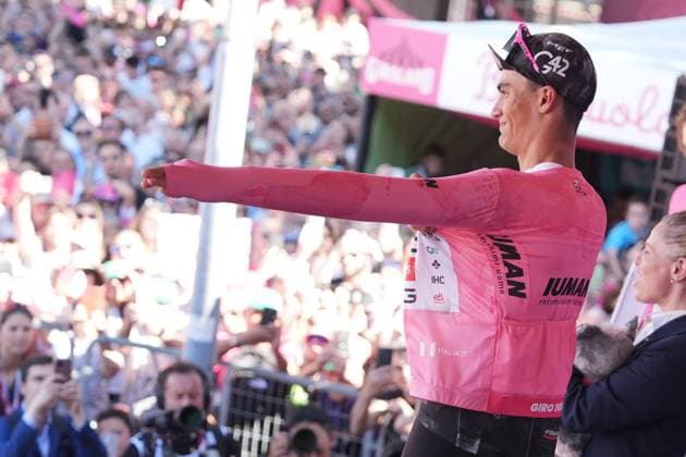 Del Toro Romero Isaac of Uae Team Emirates Xrg, pink jersey, during the stage 18 of the Giro d™Italia from Morbegno to Cesano Maderno, Italy - Thursday, May 29, 2025. - cycling.  Copyright: xGianxMattiaxD Alberto LaPressex