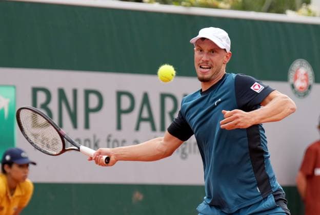 TENNIS - French Open 2025 PARIS,FRANCE,29.MAY.25 - TENNIS - ATP, Tennis Herren World Tour, French Open, Roland Garros, Grand Slam. Image shows Filip Misolic (AUT).  GEPAxpictures xMichaelxRiedler