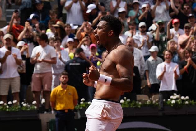 2025 French Open Day Five LZ Arthur Fils of France throws celebrates his victory over Jaume Munar of Spain during the Men s Singles Second Round match on Day Five of the 2025 French Open at Roland Garros on May 29, 2025 in Paris, France. Photo by Laurent Zabulon ABACAPRESS.COM  Copyright: xZabulonxLaurent ABACAx