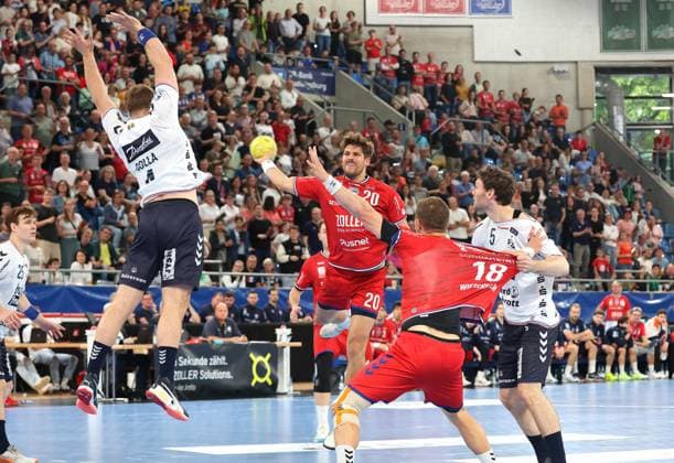 29 05 2025, Germany, Bietigheim, Handball 1 Bundesliga, SG BBM Bietigheim vs SG Flensburg Handewitt, f l Johannes Golla SG , Paco Barthe BBM