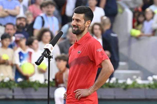 2025 Roland-Garros - Day 5 PARIS, FRANCE - MAY 29: Serbia s Novak Djokovic delivers a speech following his victory over France s Corentin Moutet during their men s singles match on day 5 of the French Open tennis tournament at the Roland-Garros Complex in Paris on May 29, 2025. Burak Akbulut Anadolu Paris France. Editorial use only. Please get in touch for any other usage.  Copyright: x2025xAnadoluxBurakxAkbulutx