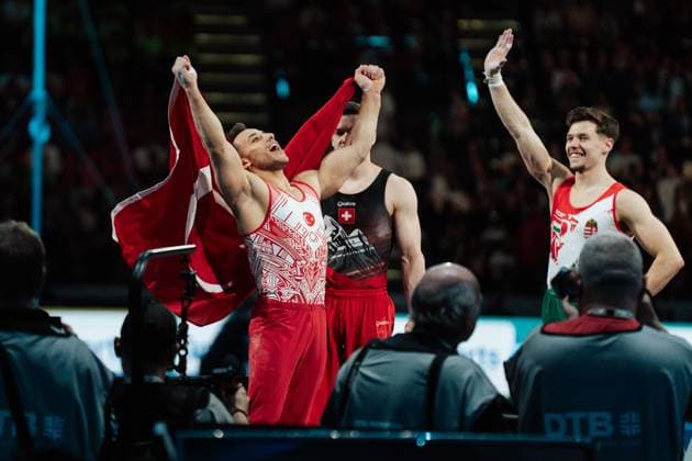 Sport Themen der Woche KW22 Sport Bilder des Tages Leipzig, Germany, May 29th 2025 ASIL Adem (TUR) celebration of his victory with a Turkey flag during the Artistic Gymnastics European Championships - Men s All Around Final in Leipzig, Germany. (Gabor Baumgarten SPP)  Copyright: xGaborxBaumgartenx xSPPx spp-en-GaBaSp-Gymnastics Europeans_Mehrkampf Mnner_2025_Gabor_Baumgarten-06782