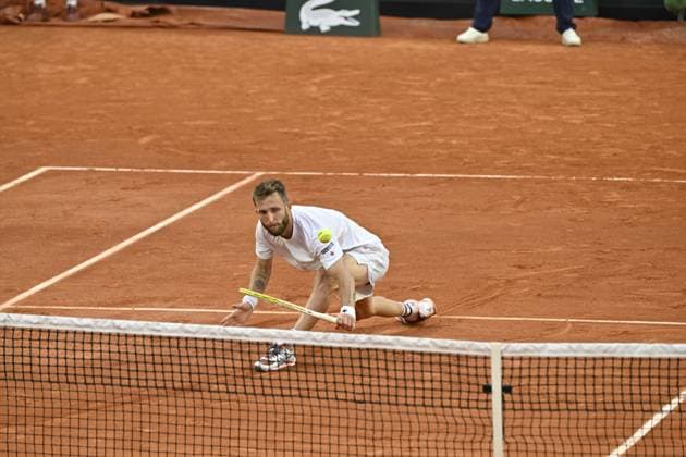 Tennis : Roland Garros 2025 - ITF - Tennis - Roland Garros 2025 - ITF - Corentin Moutet - France France  Copyright: xChryslenexCaillaudx xPsnewzx