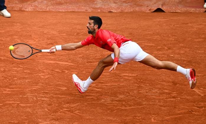 Roland Garros 2025: Novak Djokovic (SER) during the Men s Singles tennis match against Corentin Moutet on Suzanne Lenglen Court during the Grand Slam tennis tournament on May 29, 2025 at Roland Garros Stadium in Paris, France., France. - 29 05 2025 - France Ile-de-France (region) Paris -  JulienxMattiax xLexPictorium LePictorium_0309319