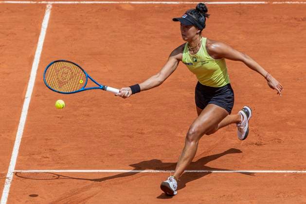 2025 French Open - Day Five Ann Li returns the ball against Jessica Pegula at the Roland Garros Grand Slam Tournament in Paris, France, on May 29, 2025. Paris France  Copyright: xRobertxSzaniszlox originalFilename:szaniszlo-notitle250529_np7St.jpg