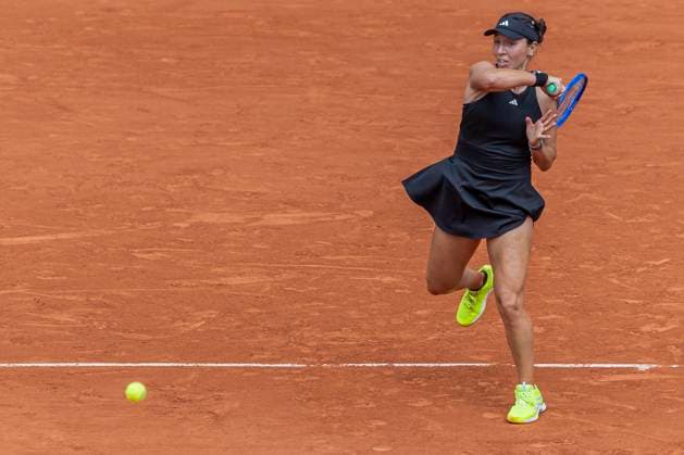 2025 French Open - Day Five Jessica Pegula returns the ball against Ann Li at the Roland Garros Grand Slam Tournament in Paris, France, on May 29, 2025. Paris France  Copyright: xRobertxSzaniszlox originalFilename:szaniszlo-notitle250529_npUor.jpg