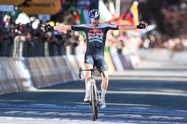 Cycling, Giro d Italia, 19th stage, Nico Denz takes the stage win