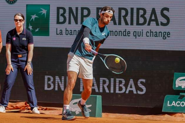 May 30, 2025, Paris, Paris, France: Lorenzo Musetti (ITA) in action during the tennis Grand Slam of Roland Garros 2025, match between Lorenzo Musetti (ITA) and Mariano Navone (ARG) at Roland Garros Stadium - on May 30 2025.Paris - France Paris France - ZUMAb253 20250530_zsp_b253_001 Copyright: xLoicxBaratouxx