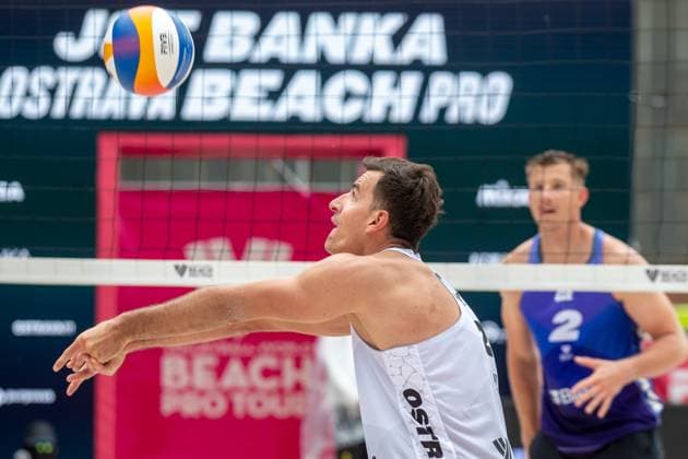 Michal Bryl of Poland, left, and David Schweiner of Czech Republic in action during the Group F men match Ondrej Perusic and David Schweiner of Czech Republic vs Bartosz Losiak of Poland at the Pro Tour Elite Beach volleyball, Beachvolleyball tournament in Ostrava, Czech Republic, May 30, 2025. (CTKxPhoto VladimirxPrycek) CTKPhotoP2025053003637  CTKPhotoP2025053003637