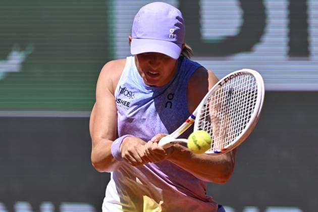 2025 Roland-Garros - Day 6 PARIS, FRANCE - MAY 30: Iga Swiatek of Poland competes against Jaqueline Cristian of Romania during their women s singles match on day 6 of the French Open tennis tournament on Court Suzanne-Lenglen at the Roland-Garros Complex in Paris on May 30, 2025. Burak Akbulut Anadolu Paris France. Editorial use only. Please get in touch for any other usage.  Copyright: x2025xAnadoluxBurakxAkbulutx