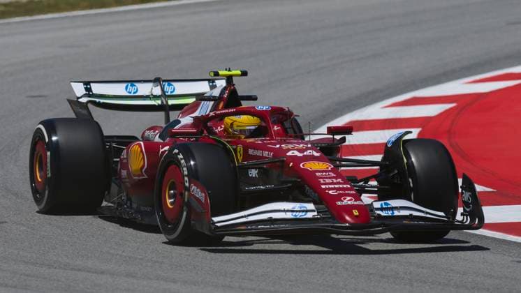 F1 Grand Prix of Spain - Practice Lewis Hamilton of Great Britain driving the (44) Scuderia Ferrari SF-25 on track arrives in the Paddock during practice ahead of the F1 Grand Prix of Spain at Circuit de Barcelona-Catalunya on May 30, 2025, in Barcelona, Spain. Barcelona Circuit de Barcelona-Catalunya Catalunya Spain RL_F1GPESP2025_000138 Copyright: xRicardoxLarreinax