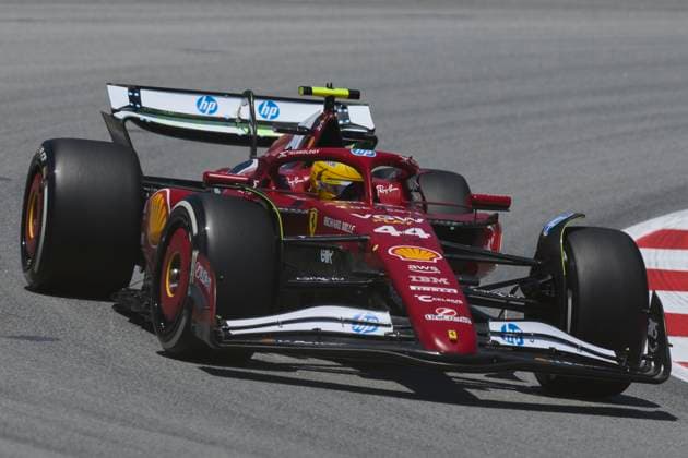 F1 Grand Prix of Spain - Practice Lewis Hamilton of Great Britain driving the (44) Scuderia Ferrari SF-25 on track arrives in the Paddock during practice ahead of the F1 Grand Prix of Spain at Circuit de Barcelona-Catalunya on May 30, 2025, in Barcelona, Spain. Barcelona Circuit de Barcelona-Catalunya Catalunya Spain RL_F1GPESP2025_000159 Copyright: xRicardoxLarreinax