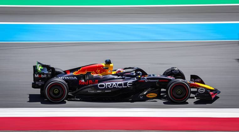 F1 - SPANISH GRAND PRIX 2025 01 VERSTAPPEN Max (nld), Red Bull Racing RB21, action during the Formula 1 Aramco Gran Premio de Espana 2025, Spanish Grand Prix 2025, 9th round of the 2025 FIA Formula One World Championship, WM, Weltmeisterschaft from May 30 to June 1, 2025 on the Circuit de Barcelona-Catalunya, in Montmelo, Spain - MontmeloSpain  Copyright: xFLORENTxGOODENx