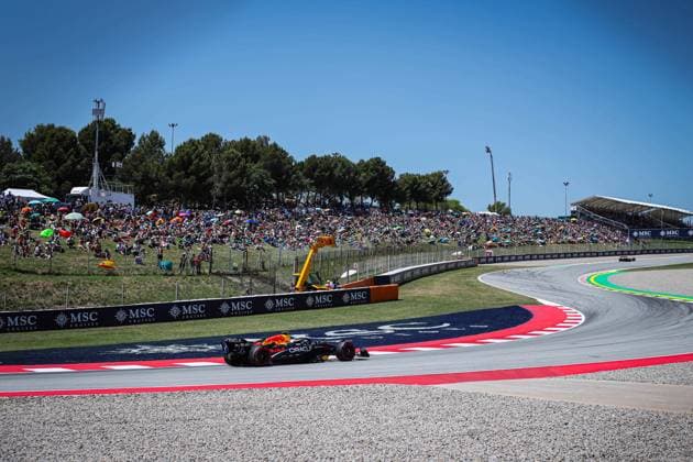 F1 - SPANISH GRAND PRIX 2025 22 TSUNODA Yuki (jap), Red Bull Racing RB21, action during the Formula 1 Aramco Gran Premio de Espana 2025, Spanish Grand Prix 2025, 9th round of the 2025 FIA Formula One World Championship, WM, Weltmeisterschaft from May 30 to June 1, 2025 on the Circuit de Barcelona-Catalunya, in Montmelo, Spain - MontmeloSpain  Copyright: xFLORENTxGOODENx