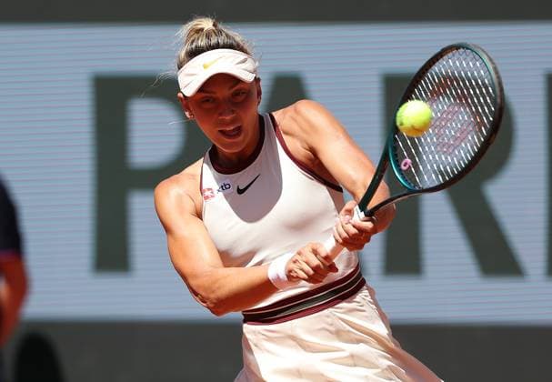 ROLAND GARROS 2025 Thierry Larret MAXPPP - PARIS (75) 30 05 2025 Thierry Larret Maxppp. Tennis. Roland Garros 2025. Internationaux de France de tennis. Stade Roland Garros, Paris (75). Le 30 mai 2025. Court Suzanne Lenglen : Jacqueline CRISTIAN (ROU) vs Iga SWIATEK (POL) - Tennis. Roland Garros 2025. French Open tennis tournament. Roland Garros Stadium, Paris (75) PARIS (75) STADE ROLAND GARROS PARIS ILE DE FRANCE FRANCE  Copyright: xMAXPPPxThierryxLarretx TLR202505305594 TLR202505305594
