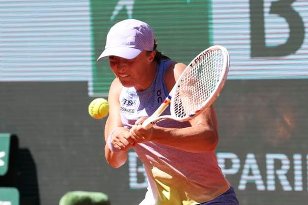 TENNIS : Roland Garros 2025 - Internationaux de France - 30 05 2025 Jaqueline Cristian (ROU) Vs Iga Swiatek (POL) ParisFrance  Copyright: xMichtofx