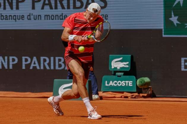 May 30, 2025, Paris, Paris, France: Holger Rune (DAN) in action during the tennis Grand Slam of Roland Garros 2025, match between Quentin Halys (FRA) and Holger Rune (DAN) at Roland Garros Stadium - on May 30 2025.Paris - France Paris France - ZUMAb253 20250530_zsp_b253_080 Copyright: xLoicxBaratouxx