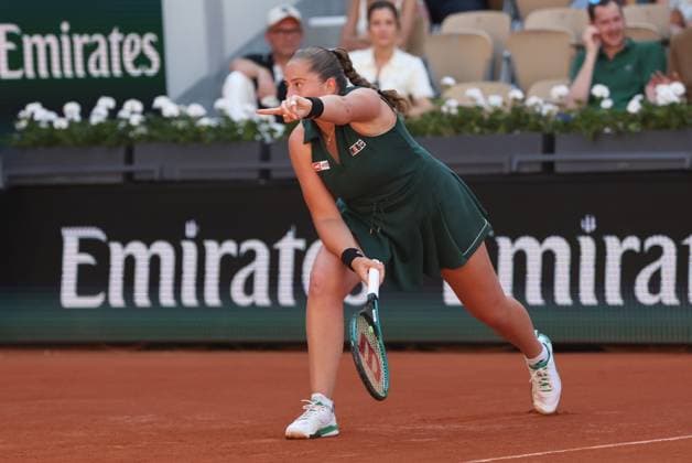 ROLAND GARROS 2025 Thierry Larret MAXPPP - PARIS (75) 30 05 2025 Thierry Larret Maxppp. Tennis. Roland Garros 2025. Internationaux de France de tennis. Stade Roland Garros, Paris (75). Le 30 mai 2025. Court Suzanne Lenglen : Elena RYBAKINA (KAZ) vs Jelena OSTAPENKO (LAT) PARIS (75) STADE ROLAND GARROS PARIS ILE DE FRANCE FRANCE  Copyright: xMAXPPPxThierryxLarretx TLR202505306302 TLR202505306302