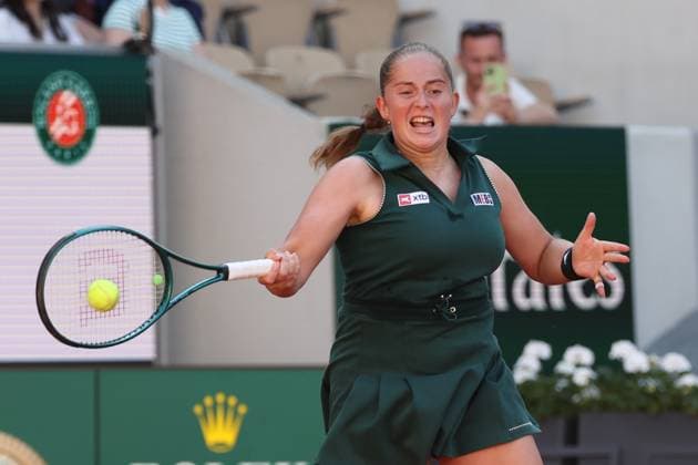 ROLAND GARROS 2025 Thierry Larret MAXPPP - PARIS (75) 30 05 2025 Thierry Larret Maxppp. Tennis. Roland Garros 2025. Internationaux de France de tennis. Stade Roland Garros, Paris (75). Le 30 mai 2025. Court Suzanne Lenglen : Elena RYBAKINA (KAZ) vs Jelena OSTAPENKO (LAT) PARIS (75) STADE ROLAND GARROS PARIS ILE DE FRANCE FRANCE  Copyright: xMAXPPPxThierryxLarretx TLR202505306306 TLR202505306306