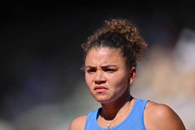 2025 Roland-Garros - Day 6 PARIS, FRANCE - MAY 30: Jasmine Paolini of Italy gestures as she plays against Yulia Starodubtseva of Ukraine during the Women s Singles Third Round match on Day Six of the 2025 French Open at Roland Garros on May 30, 2025 in Paris, France. Mustafa Yalcin Anadolu Paris France. Editorial use only. Please get in touch for any other usage.  Copyright: x2025xAnadoluxMustafaxYalcinx