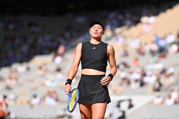 2025 Roland-Garros - Day 6 PARIS, FRANCE - MAY 30: Yulia Starodubtseva of Ukraine gestures during her match against Jasmine Paolini (not seen) of Italy during the Women s Singles Third Round match on day 6 of the French Open tennis tournament on Court Suzanne-Lenglen at the Roland-Garros Complex in Paris, France on May 30, 2025. Mustafa Yalcin Anadolu Paris France. Editorial use only. Please get in touch for any other usage.  Copyright: x2025xAnadoluxMustafaxYalcinx