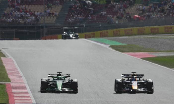 30 05 2025, Circuit de Catalunya, Barcelona, Formula 1 Aramco Grand Prix of Spain 2025 , pictured Nico Hülkenberg DEU , Stake F1 Team Kick Sauber, Max Verstappen NLD , Oracle Red Bull Racing Photo by Hasan Bratic DeFodi Images