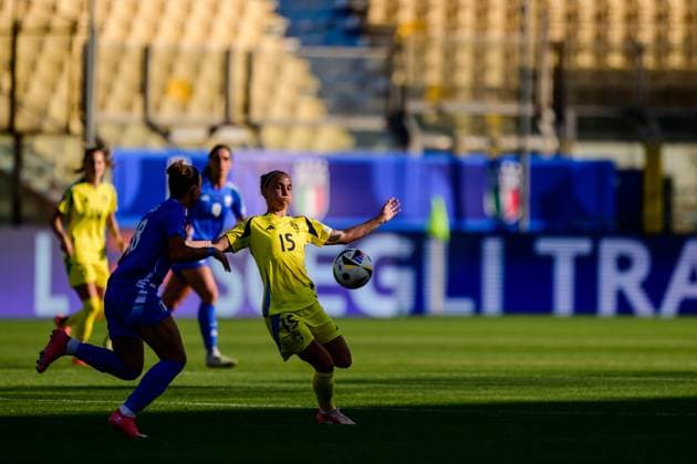 250530 Julia Zigiotti Olme of Sweden during the Women s Nations League football match between Italy and Sweden on May 30, 2025 in Parma Photo Ludvig Thunman BILDBYRAN code LT LT0706 fotboll football soccer fotball nations league uefa womens nations league italien italy sverige sweden dam bbeng  Copyright: LUDVIGxTHUNMAN BB250530LT043